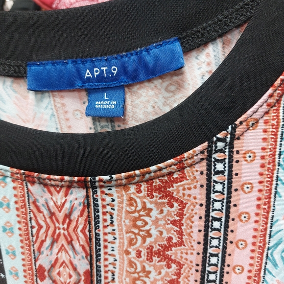 Apt. 9 Multicolor Patterned Sleeveless Top - Picture 3 of 3